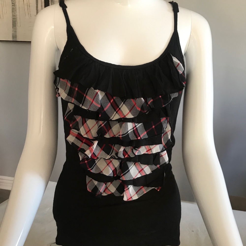 Woman’s INC tank top